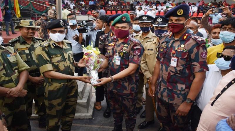 জন্মশতবার্ষিকীতে বেনাপোলে